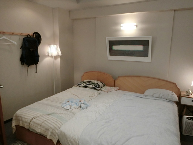 吉良奈津子　寝室
